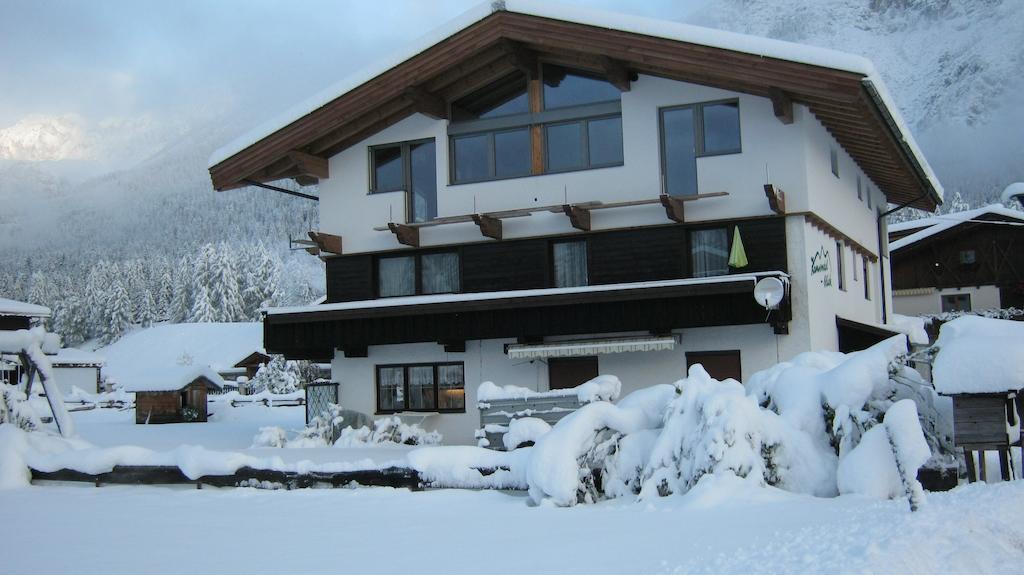 Haus Karwendelblick Bed & Breakfast Leutasch Exterior foto