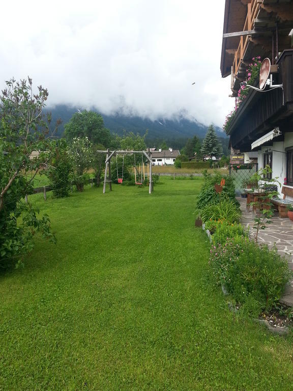 Haus Karwendelblick Bed & Breakfast Leutasch Exterior foto